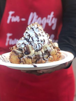 Fun-Diggity Funnel-Cakes by null