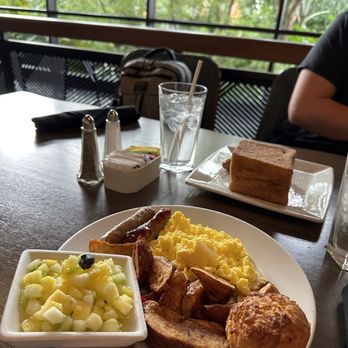 Kona Cafe - Polynesian Egg Platter* and Tonga Toast - Sushi Bars Near Me - Lake Buena Vista, Florida