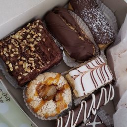 Chocolate Eclair
