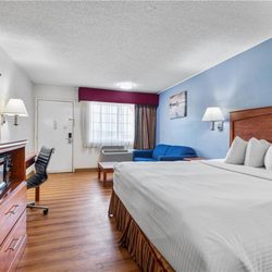 Best Western Palestine Inn - King w/ Sofa Bed