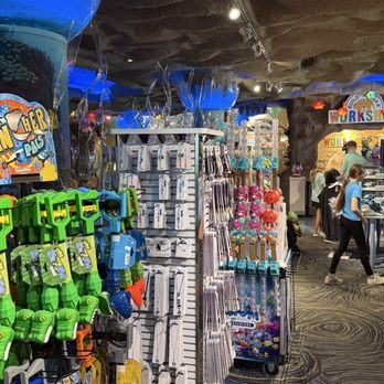 Downtown Aquarium - Museums Near Me - Denver, Colorado