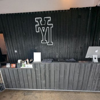 Y7 Studio Silver Lake - Front Desk - Check-In Area - Yoga Near Me - Los Angeles, California Y7 Studio Silver Lake - Front Desk - Check-In Area - Yoga Near Me - Los Angeles, California