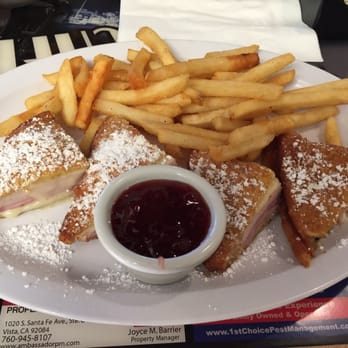 Curbside Cafe - Monte Cristo - Breakfast & Brunch Near Me - Vista, California