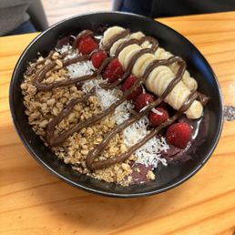 Acai Bowl bananas raspberries Nutella Really good Acai Bowl bananas raspberries Nutella Really good