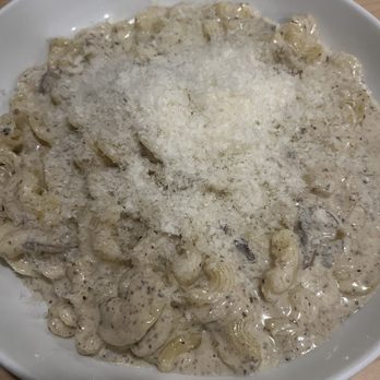 Dreamland Cafe - Truffle mushroom Mac - Cafes Near Me - Ottawa, Ontario