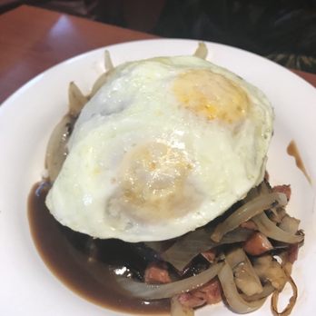 Eggs 'n Things - Waikiki Beach Eggspress - Hawaiian Loco Moco - Breakfast & Brunch Near Me - Honolulu, Hawaii