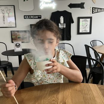 Mixter Nitrogen Creamery + Coffee - Nitrogen at work - Ice Cream & Frozen Yogurt Near Me - Jacksonville, Florida