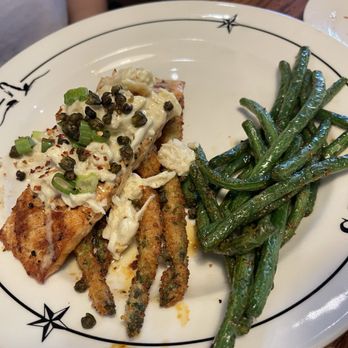 Saltgrass Steak House - Salmon Oscar with asparagus - Steakhouses Near Me - Branson, Missouri