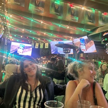 Jameson's Pub - Super Bowl Sunday - and it was amazing! - Irish Pub Near Me - Santa Monica, California