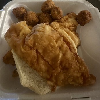 E Town Bar and Grille - Fish sandwich & hush puppies - American Near Me - Pittsburgh, Pennsylvania E Town Bar and Grille - Fish sandwich & hush puppies - American Near Me - Pittsburgh, Pennsylvania