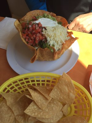 El Chino Taqueria y Mariscos by null