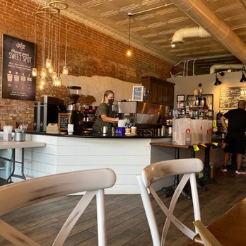 Summer Moon Coffee - Coffee & Tea Near Me - Frisco, Texas