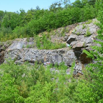 Wolf Hill Forest Preserve - Hiking Near Me - Smithfield, Rhode Island