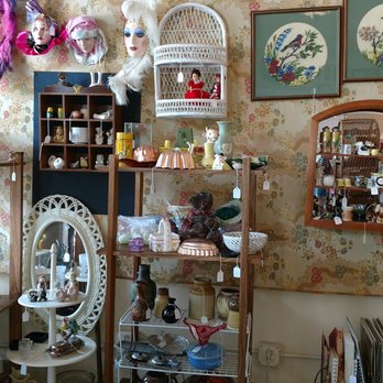Elsie Bell's Antique Mall - Antiques Near Me - Palatka, Florida