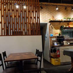 LOFT Thai Eatery - Seating area