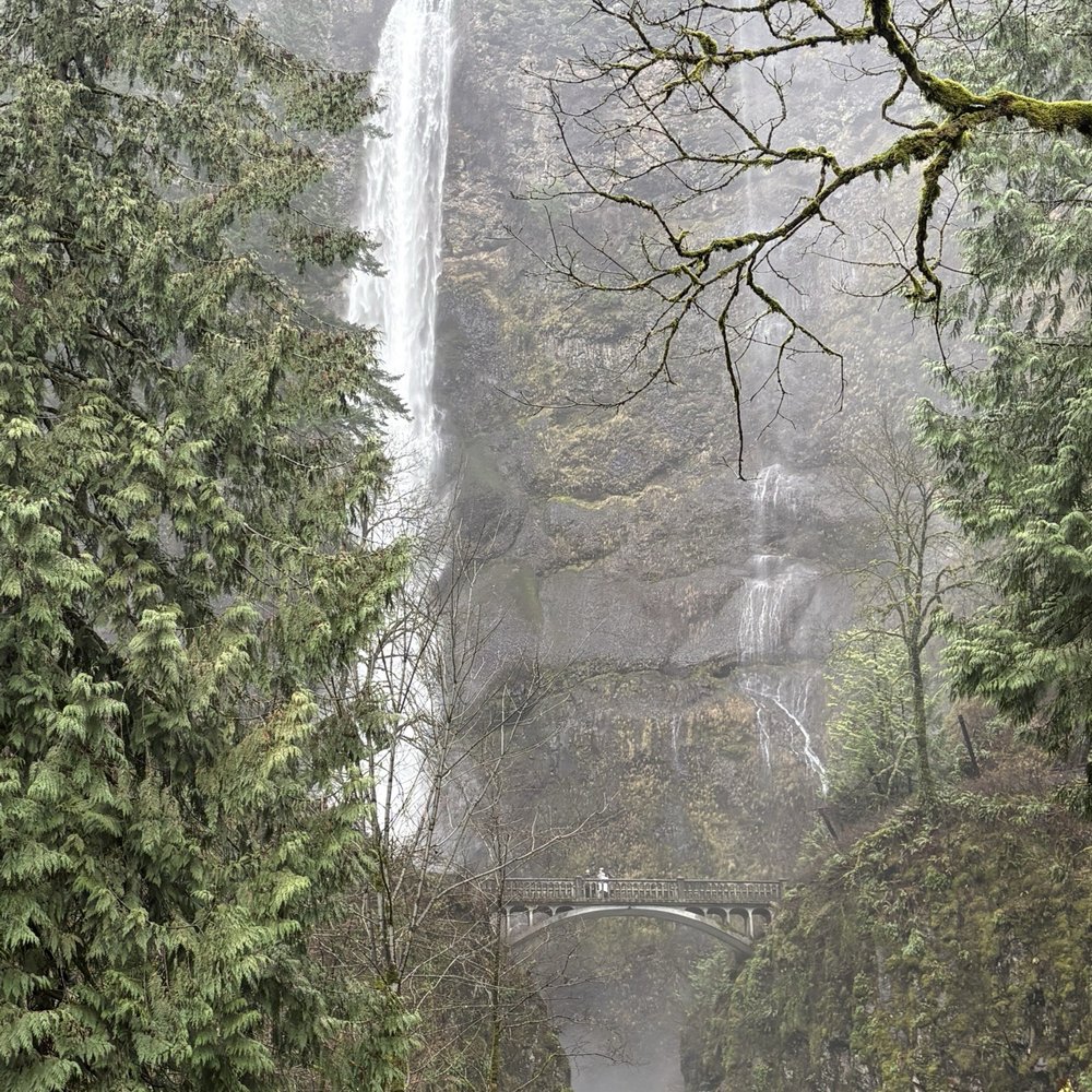 Multnomah Falls - Hiking Near Me - Bridal Veil, Oregon Multnomah Falls - Hiking Near Me - Bridal Veil, Oregon