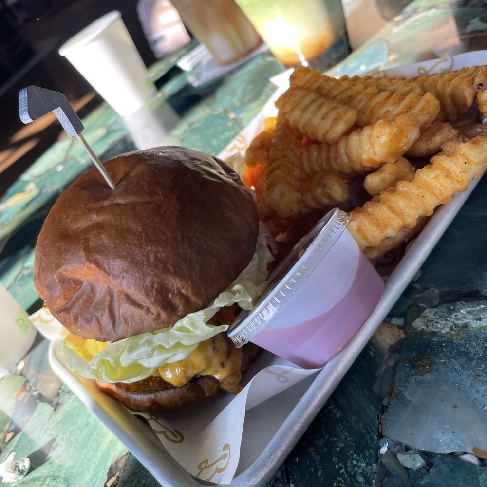 Birdies & Lattes - Burger - Golf Near Me - Edison, New Jersey Birdies & Lattes - Burger - Golf Near Me - Edison, New Jersey