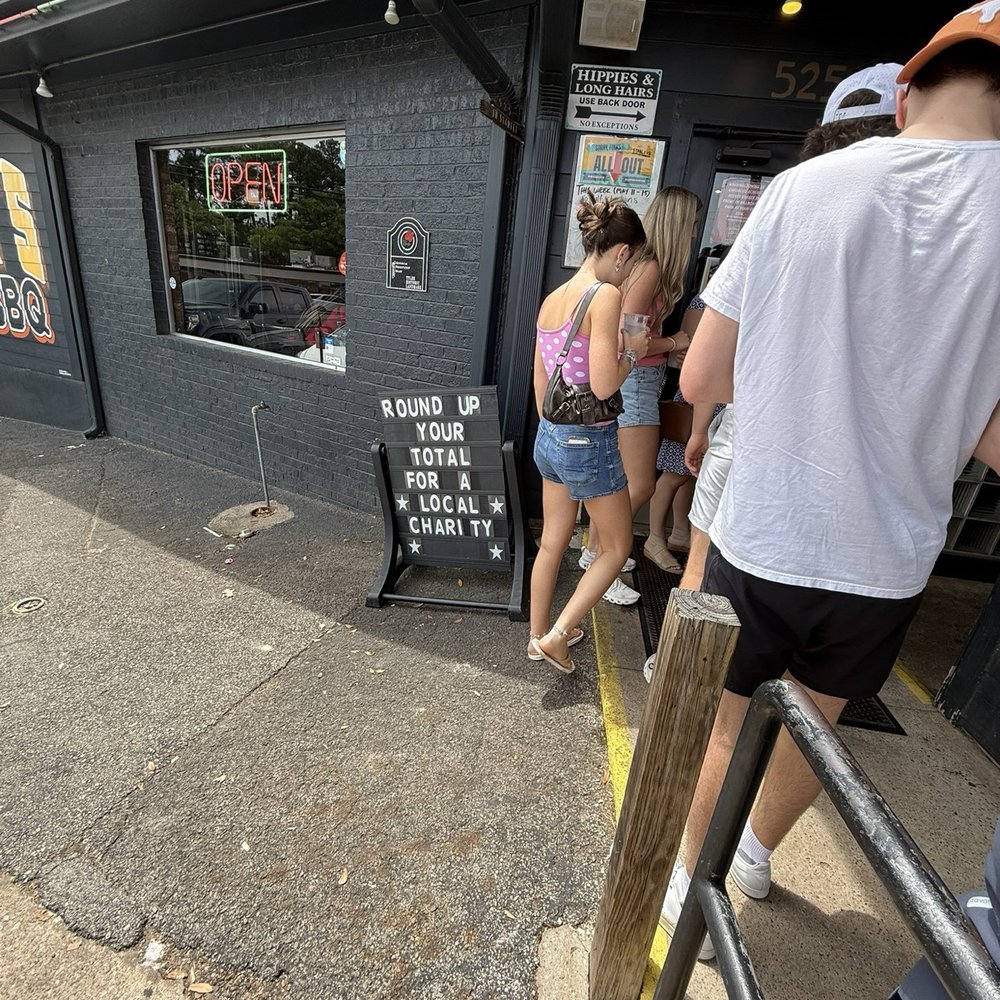 Stanley's Famous Pit Barbecue - Outside line - Barbeque Near Me - Tyler, Texas Stanley's Famous Pit Barbecue - Outside line - Barbeque Near Me - Tyler, Texas