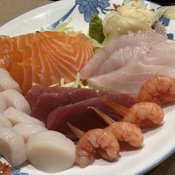 Kiko Sushi Bar - Sashimi platter