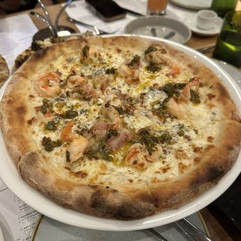 Sixty Vines - Shrimp & Smoked Bacon Pizza - New American Near Me - Orlando, Florida Sixty Vines - Shrimp & Smoked Bacon Pizza - New American Near Me - Orlando, Florida