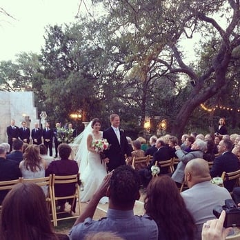 The Vista On Seward Hill - Beautiful outdoor setting for the ceremony - Party & Event Planning Near Me - Austin, Texas