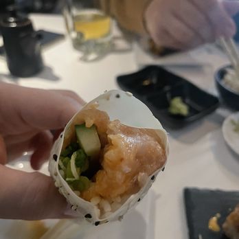 Seabutter - Spicy yellow tail hand roll - Sushi Bars Near Me - Glendale, California