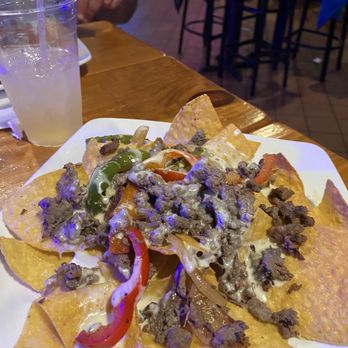 Chilanguita Mexican Kitchen - Mix Fajita Nachos - New Mexican Cuisine Near Me - Saint Louis, Missouri Chilanguita Mexican Kitchen - Mix Fajita Nachos - New Mexican Cuisine Near Me - Saint Louis, Missouri