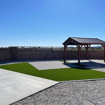Brightsight Landscapes - Turf with pavers - Masonry/Concrete Near Me Brightsight Landscapes - Turf with pavers - Masonry/Concrete Near Me