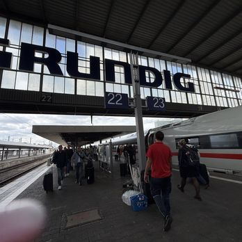 München Hauptbahnhof - Train Stations Near Me - Munich, BY München Hauptbahnhof - Train Stations Near Me - Munich, BY