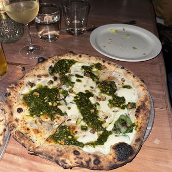 Grá - White Pizza - Pizza Near Me - Los Angeles, California