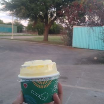 Sol Dias - Small cup of Mexican Vanilla. - Ice Cream & Frozen Yogurt Near Me - Haltom City, Texas Sol Dias - Small cup of Mexican Vanilla. - Ice Cream & Frozen Yogurt Near Me - Haltom City, Texas