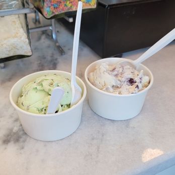 Coffee & Cream Cabana - Coffee & Tea Near Me - Myrtle Beach, South Carolina