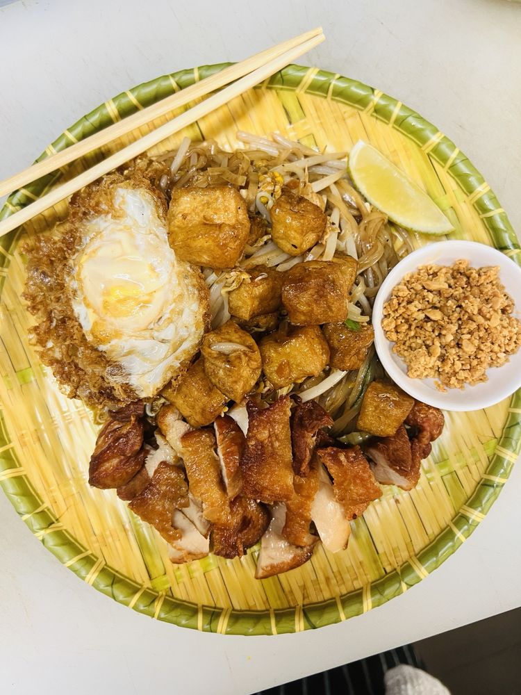 EAT BKK Thai Kitchen