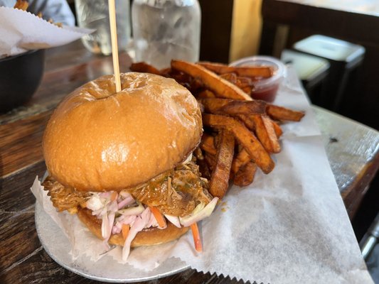 Harlem Public by null