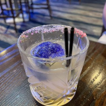 Frolik Kitchen + Cocktails - New American Near Me - Seattle, Washington