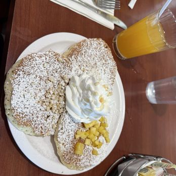 Eggs 'n Things - Waikiki Beach Eggspress - Whipped Cream Pancake Sampler was delicious!! - Breakfast & Brunch Near Me - Honolulu, Hawaii Eggs 'n Things - Waikiki Beach Eggspress - Whipped Cream Pancake Sampler was delicious!! - Breakfast & Brunch Near Me - Honolulu, Hawaii
