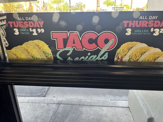 Del Taco by null