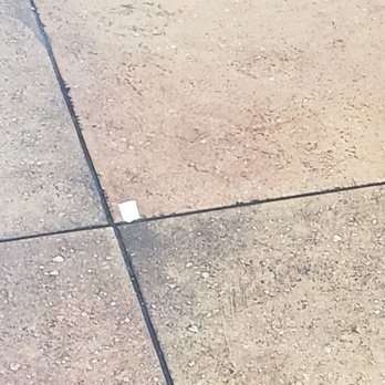 Taco Bell - More trash - Fast Food Near Me - Auburn, Indiana