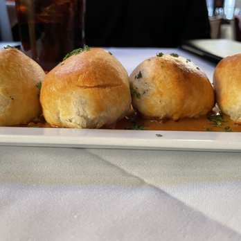 Flight Restaurant and Wine Bar - Beef Wellingtons - Wine Bars Near Me - Memphis, Tennessee Flight Restaurant and Wine Bar - Beef Wellingtons - Wine Bars Near Me - Memphis, Tennessee