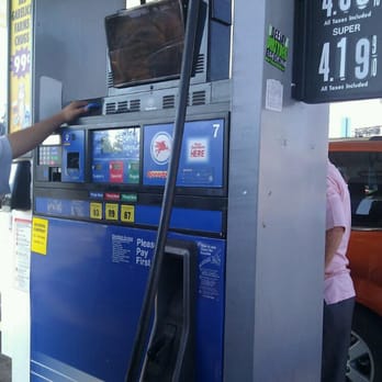 Mobil - Gas Stations Near Me - Roxbury, Massachusetts