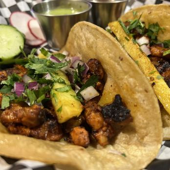 La Casa Mania - Al Pastor Taco - Mexican Near Me - Middletown, Connecticut