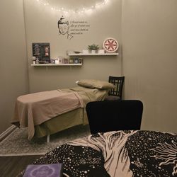 Inner Light Metaphysical & Divine Connections - Cathy's Reiki and Reading Room! One of 3 Reading rooms here at Inner Light