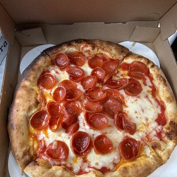 Cascadia Pizza - Pepperoni - Pizza Near Me - North Bend, Washington