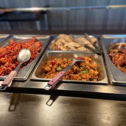 Golden Panda Buffet - Steam table with crawfish
