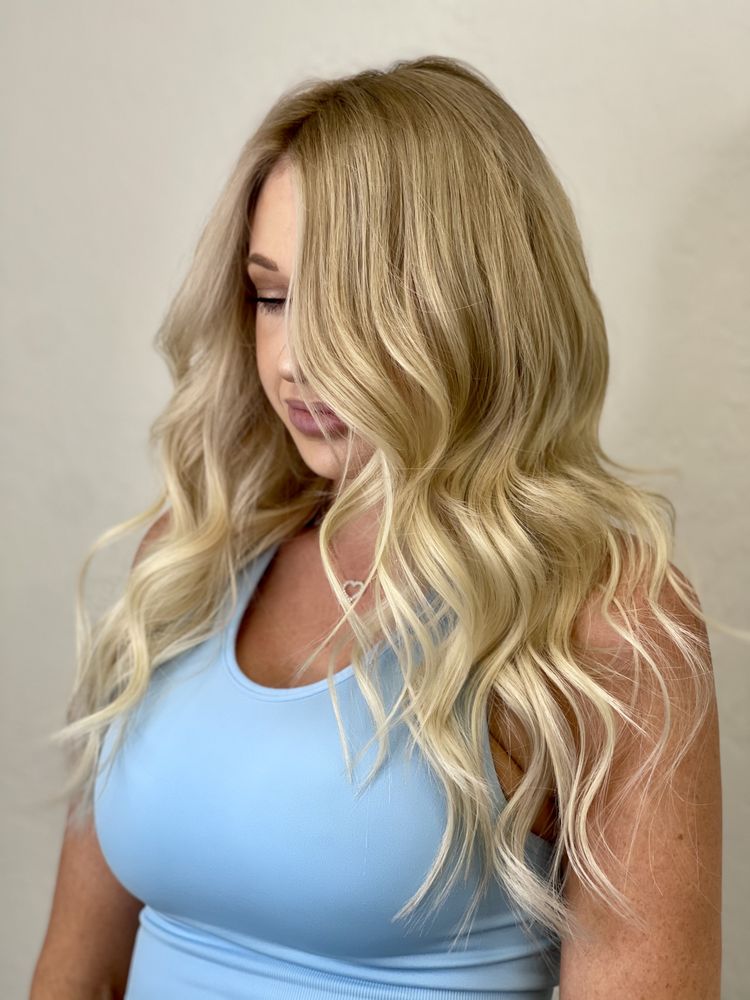 Bombshell Baxa Logo