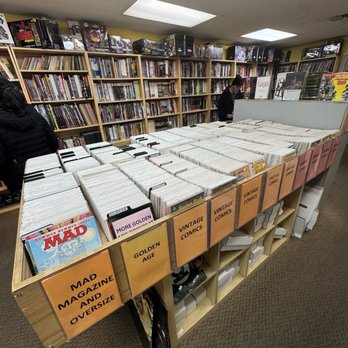 Alakazam Comics - If you're willing to flip through a bunch of loosely alphabetized books, you're going to find some great gems - Comic Books Near Me - Irvine, California