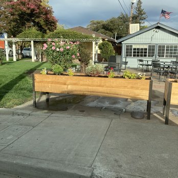 Renee's Cafe - Out back - Breakfast & Brunch Near Me - Lakeport, California