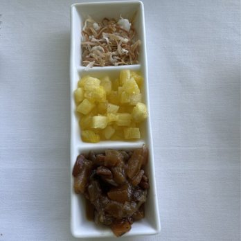 Orchids - Curry toppings including chutney - Breakfast & Brunch Near Me - Honolulu, Hawaii