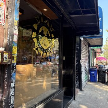 Honore Club - Bars Near Me - Brooklyn, New York Honore Club - Bars Near Me - Brooklyn, New York