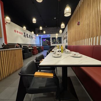 LiYin Rice Roll Master - Interior - Cantonese Near Me - Brookline, Massachusetts LiYin Rice Roll Master - Interior - Cantonese Near Me - Brookline, Massachusetts